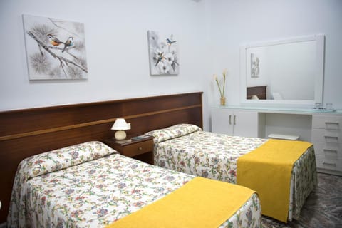 Pension Los Geranios Bed and Breakfast in Puerto de la Cruz