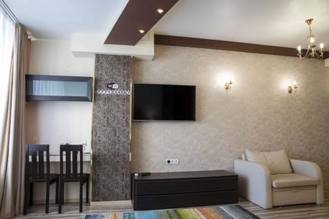 Seven Eleven Apartment HOTEL in Most City Condo in Dnipro