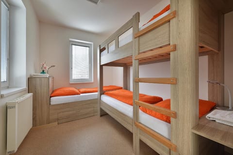 children, bunk bed