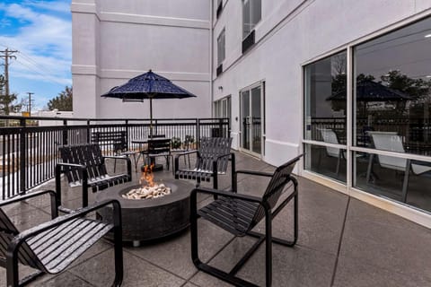 Patio, Seating area