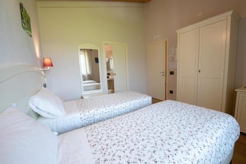 Shower, Toilet, Nearby landmark, Day, Summer, Bathroom, TV and multimedia, Coffee/tea facilities, View (from property/room), Other, Other, Decorative detail, Aqua park, Bedroom, On site, Landmark view