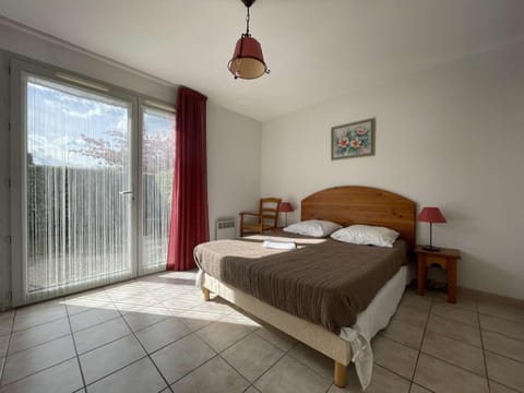 Appartement climatisé de 3 pièces avec piscine, terrasse et parking - Vallon-Pont-d'Arc - FR-1-382-54 Wohnung in Vallon-Pont-d'Arc