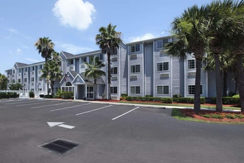 Microtel Inn & Suites by Wyndham Palm Coast I-95 Hotel in Palm Coast