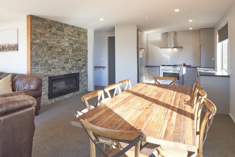 Dining area, flat iron, kitchen