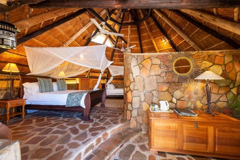 Hornbill Lodge Nature lodge in Zimbabwe