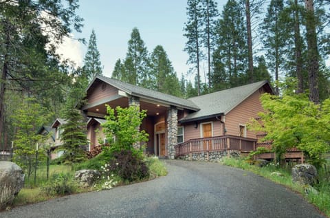 2A The Terry Cabin Chalet in Sierra Nevada