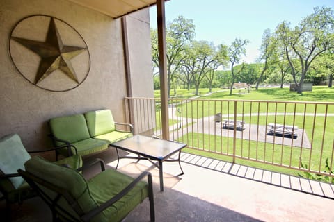 Balcony/Terrace, Pool view