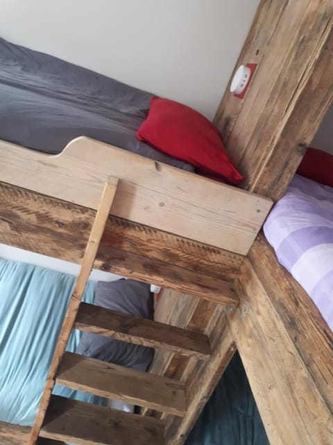 Decorative detail, bunk bed