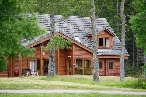 Property building, Garden, Family