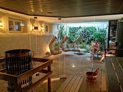 People, Sauna, Spa and wellness centre/facilities