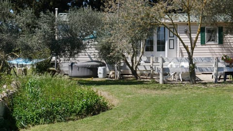 Mas Maurane - L'Olivier avec SPA privé aux portes d'ARLES House in Fontvieille