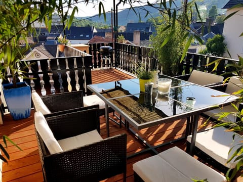 BBQ facilities, Balcony/Terrace, Seating area, Dining area