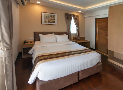 Stable Lodge - SHA Certified Hotel in Bangkok