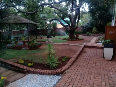 Shalamanzi Lodge Chambre d’hôte in Gauteng
