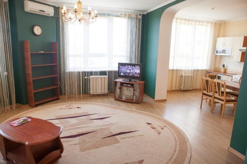 Apartment in 2 min from Poznyaky metro station Eigentumswohnung in Kiev City - Kyiv