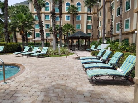 Lake Buenavista Apartments close to Disney Apartment in Orlando