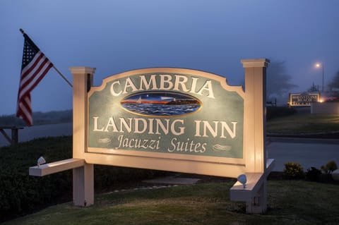 Cambria Landing Inn and Suites Hotel in Cambria