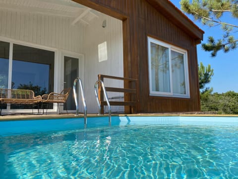 Pool view, Pool view