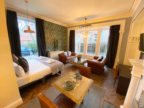 The Deakin at Claremont Serviced Apartments Apartment in Leeds