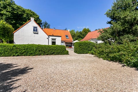 Holiday home Dijkstelweg 30 - Ouddorp with terrace and very big garden, near the beach and dunes - not for companies Casa in Ouddorp