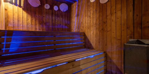 Sauna, Sauna, Spa and wellness centre/facilities