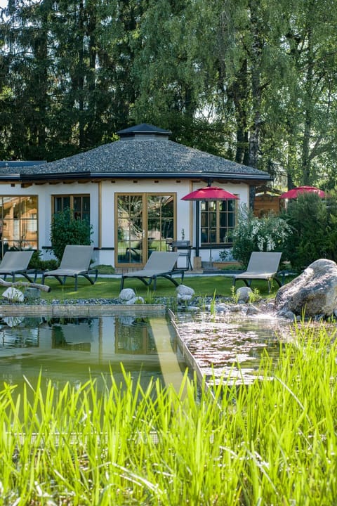 Facade/entrance, Garden view, Mountain view, Buffet breakfast