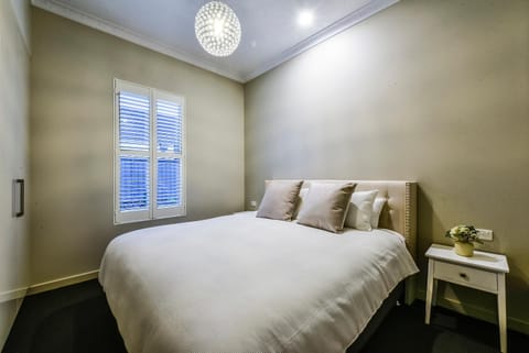 Aloha Central Luxury Apartments Condo in Mount Gambier