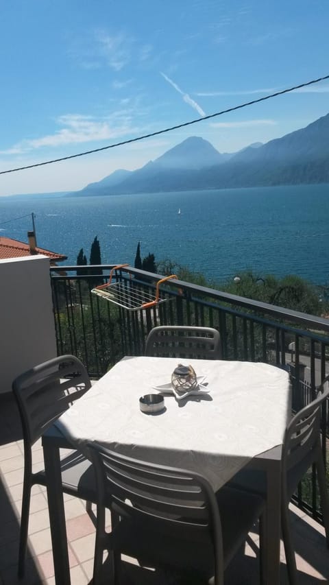 Holiday House Margherita Condo in Brenzone sul Garda