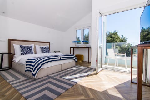 Seafront Luxury Apartments Fun Apartamento in Trogir