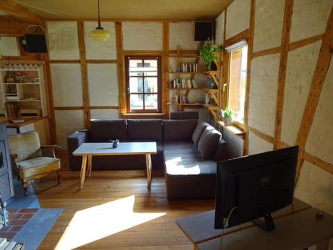 TV and multimedia, Living room, Photo of the whole room, Seating area