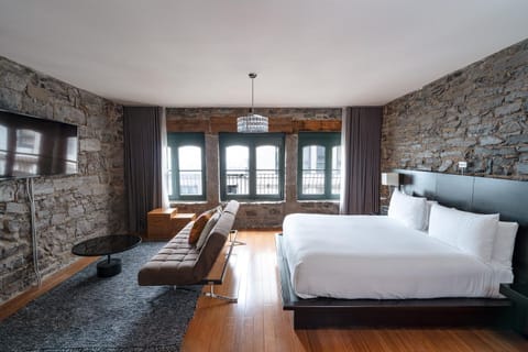 Le Petit Hotel St Paul by Gray Collection Hotel in Montreal