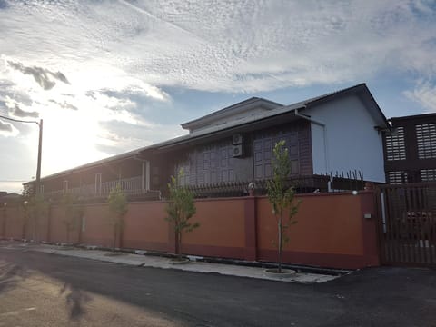 Little Kampung Studio hotel in Perak Tengah District