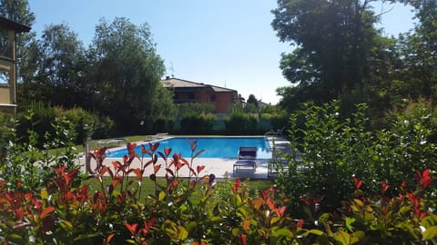 Sirmione, Borgo Rosa, your holiday flat Condo in Sirmione