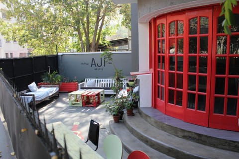 Patio, Living room