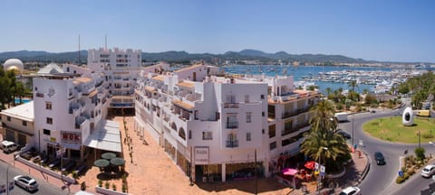 Property building, Day, Landmark view