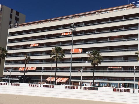 Luxury Oceanfront triplex in Cadiz Condo in Cadiz