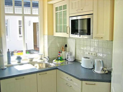 Coffee/tea facilities, Kitchen or kitchenette