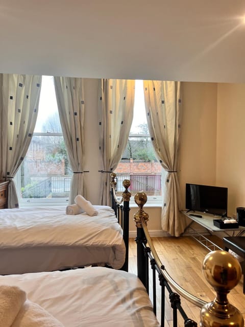 Sheil Suites Bed and Breakfast in Liverpool