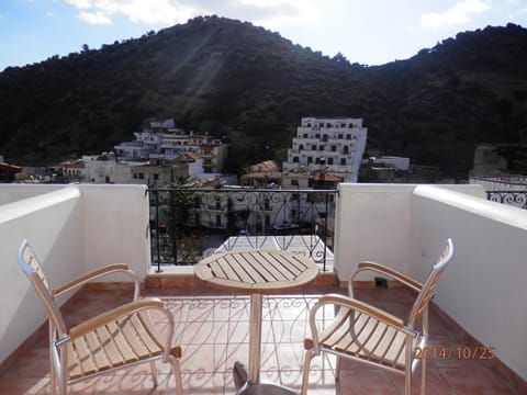 View (from property/room), Balcony/Terrace