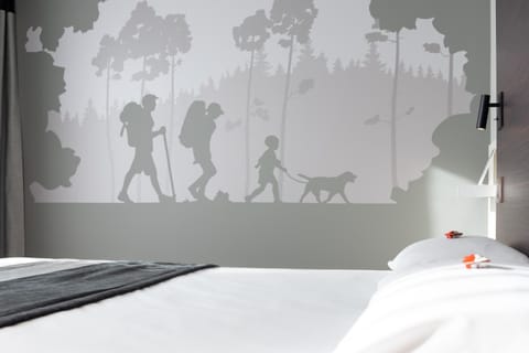 Bed, Decorative detail, Bedroom