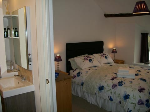 Middletown Farmhouse B&B Bed and Breakfast in West Devon District