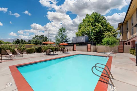 Pool view, Swimming pool