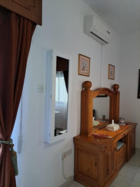 Shared Top 1st floor villa Vacation rental in Limassol City