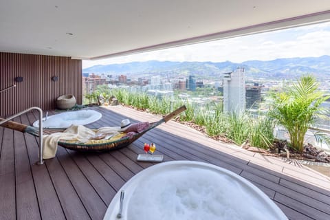 Hot Tub, View (from property/room), Balcony/Terrace