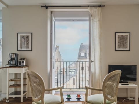 Apartment L'Anse by Interhome Condo in Dinard