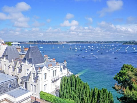 Apartment Terrasses d'Emeraude-4 by Interhome Condo in Dinard