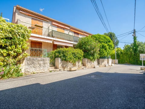 Apartment Le Lido-3 by Interhome Apartment in La Cadière-d'Azur