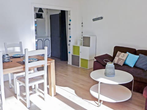 Apartment Les Faubourgs Saint Michel by Interhome Condo in Sanary-sur-Mer