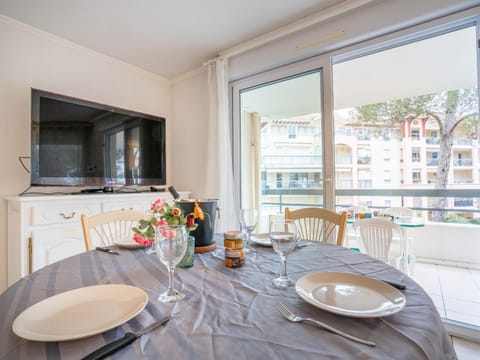 Apartment Le Grand Parc-6 by Interhome Apartment in Fréjus