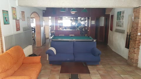 Lounge or bar, Other